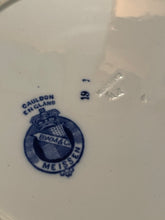 Load image into Gallery viewer, Vintage decorative plate
