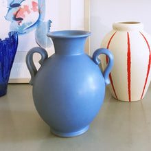 Load image into Gallery viewer, Blue handle vase
