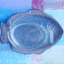 Load image into Gallery viewer, Ceramic fish serving plate
