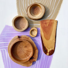 Load image into Gallery viewer, Söwe medium wooden bowl
