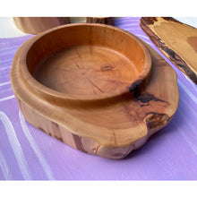 Load image into Gallery viewer, Söwe large chunky wooden bowl
